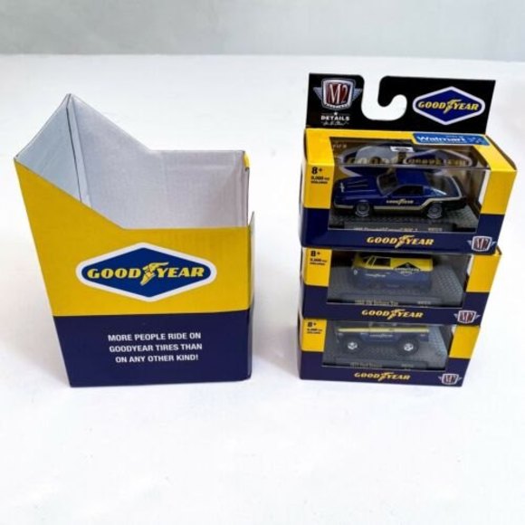 M2 Machines 2021 Walmart Exclusive Complete Set Store Display VW Bronco Camaro - Picture 11 of 12